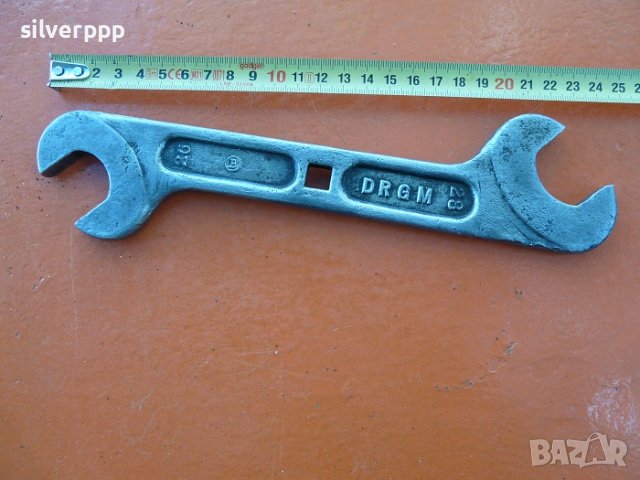  Стар масивен германски ключ - 76 
