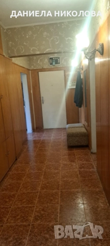 Продавам етаж с гараж и таван, снимка 10 - Етаж от къща - 52298740