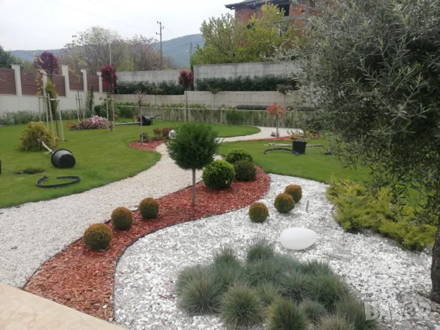 Цветни камъни -Черен, Жълт, Червен декоративен камък за градината --полиран Мрамор с обла и гладка ф, снимка 6 - Строителни материали - 42121659