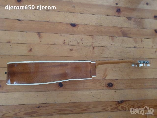 Акустична китара, снимка 3 - Китари - 53570429