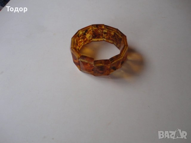 Невероятна гривна от кехлибар 1, снимка 10 - Гривни - 52839255