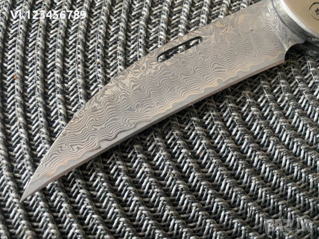 Сгъваем нож имитиращ дамаска стомана 90х210 - ЛИСИЦА, снимка 3 - Ножове - 53713901