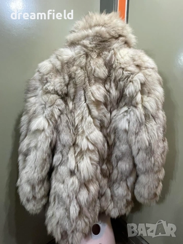 10 Палта и Елеци, от естествен косъм с леки забележки