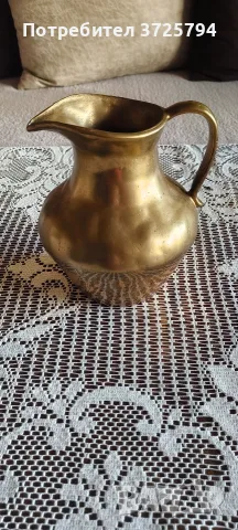 Масивна бронзова кана 