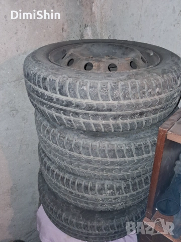 4 бр. летни гуми с джанти