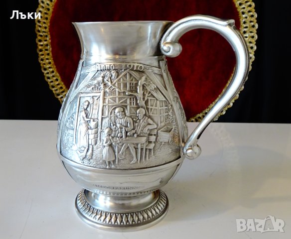 Халба от калай с три романтични релефни картини. , снимка 10 - Антикварни и старинни предмети - 44240275