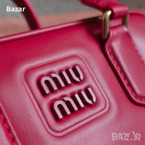 Miu Miu Дамска Чанта Оригинална Кожена Изработка Верифицирана с Чип, снимка 6 - Чанти - 53600560