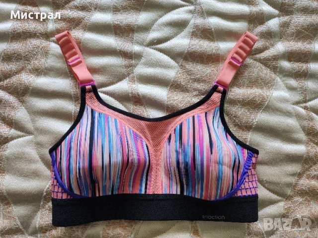 Спортен сутиен Triumph triaction 