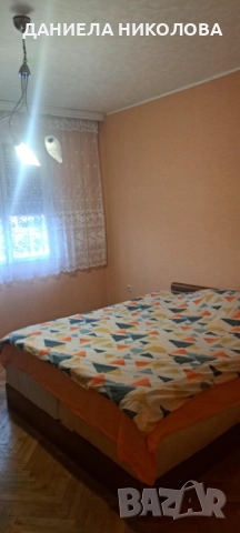 Продавам етаж с гараж и таван, снимка 11 - Етаж от къща - 52298740