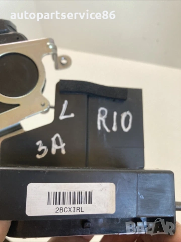 Механизъм за заключване на задна лява врата за KIA Rio 1.5 CRDi (2009), снимка 2 - Части - 53284650