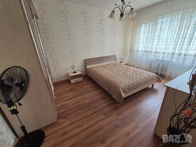 Тристаен апартамент в ж.к. Свобода