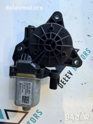 82450J9000 задно дясно моторче за ел. Стъклоповдигач от Hyundai Kona 1.6 T-GDI