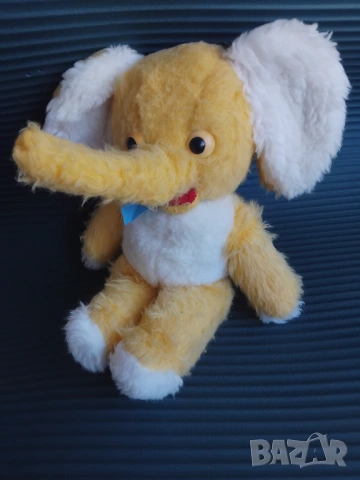 Стара играчка от 80-90-те Слонче