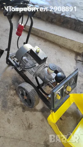 Професионална водоструйка karcher hd 1000 se i, снимка 4 - Други машини и части - 48630709