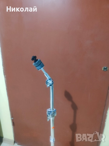 Продавам права стойка за чинели с чупеща глава, снимка 2 - Ударни инструменти - 52865974