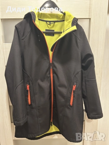 Дамско спортно яке/парка тип Softshell с качулка, снимка 2 - Якета - 56280793