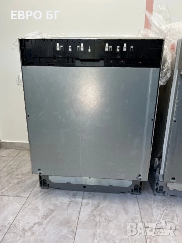 Съдомиялна Siemens за пълно вграждане с 2 разделения + кутия за прибори, снимка 1