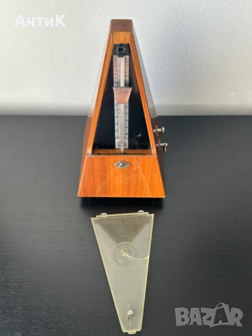 Механичен Метроном