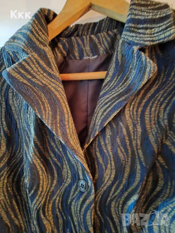 Дамско сако, снимка 2 - Сака - 49871804