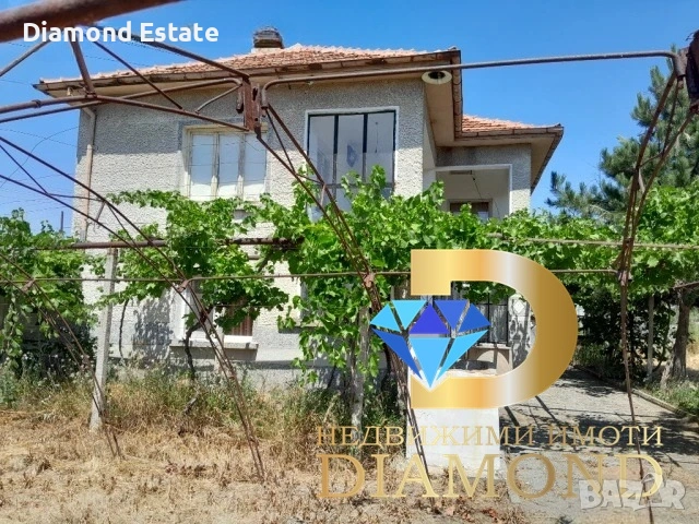 Двуетажна къща в село Православен, общ. Първомай, снимка 4 - Къщи - 53177210