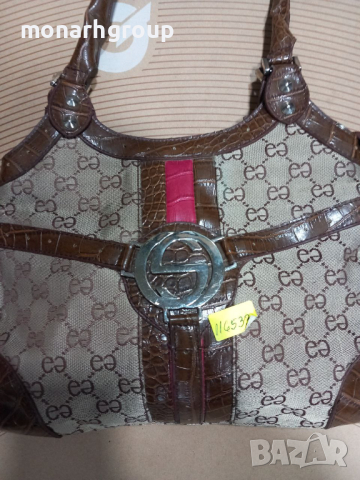 Дамска чанта, снимка 2 - Чанти - 44534259