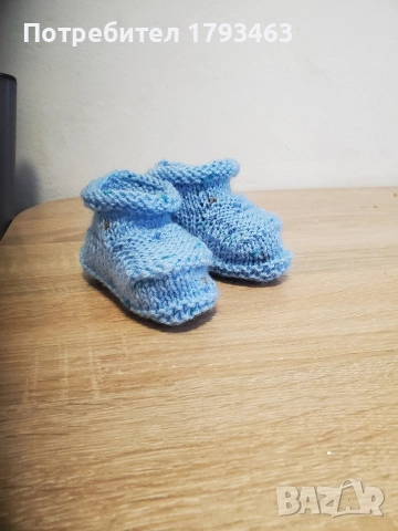 Ръчно плетени бебешки ботушки за бебе до 6 месеца, снимка 17 - Комплекти за бебе - 46466151