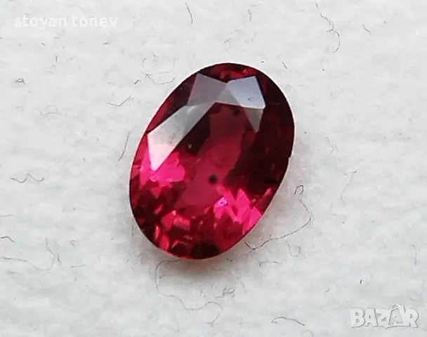 Невероятен рубин с красив цвят и VS чистота - 0.77кт.! Сертифициран! Нов!, снимка 8 - Други - 48073747