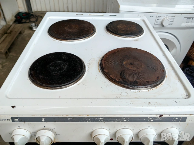 Готварска Печка Електрическа Crown Свободностояща, снимка 4 - Печки, фурни - 53581821