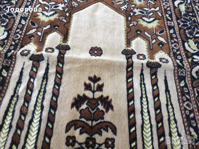 Молитвено килимче, снимка 3 - Антикварни и старинни предмети - 42672343