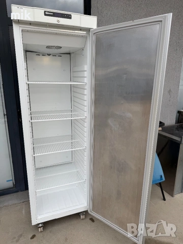 Професионален хладилник Грам 