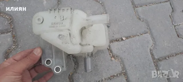 казанче за антифриз за Toyota Yaris hybrid 2016 2017 2018 2019 , снимка 3 - Части - 49896474