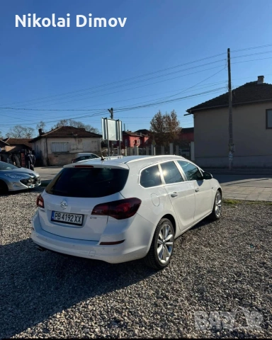 Opel Astra J Sports tourer 2.0 CDTi , снимка 6 - Автомобили и джипове - 53387018