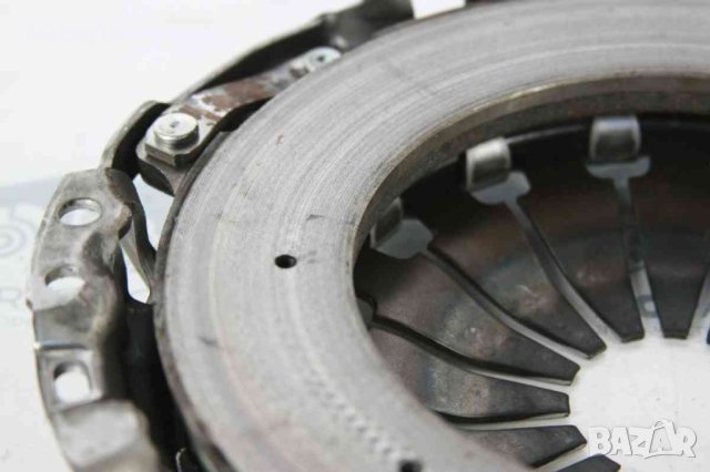 Притискателен диск за Toyota Corolla 1.4d4d 90к.с. (2001-2007), снимка 4 - Части - 41356225