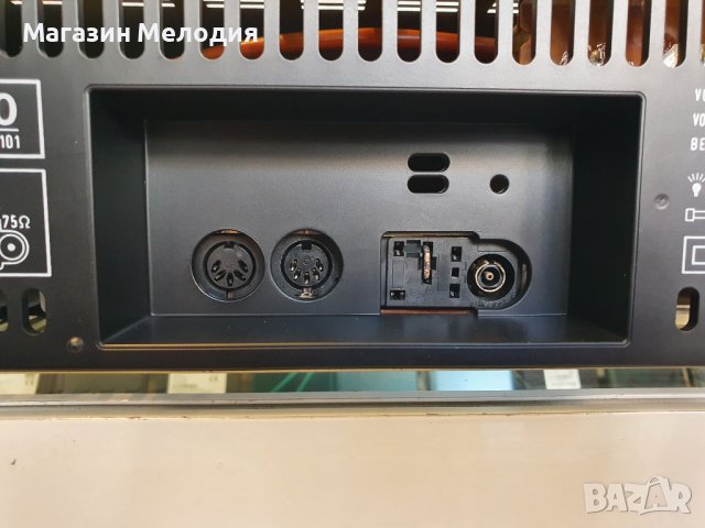 Ресийвър Grundig R 1000  В отлично техническо и визуално състояние., снимка 11 - Ресийвъри, усилватели, смесителни пултове - 39704521