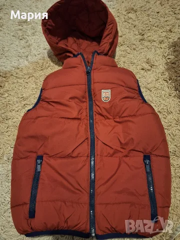 Грейка - елек Benetton 5-8 г - 20 €, снимка 7 - Детски якета и елеци - 55935450