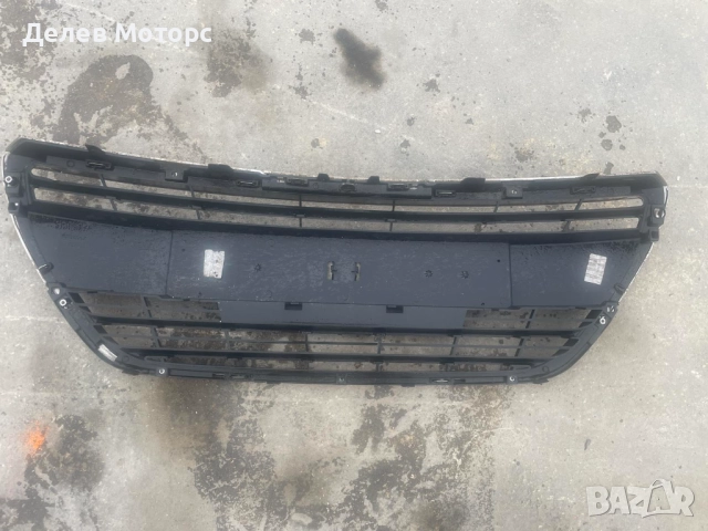 9810920180 предна решетка маска от предна броня от Пежо 208 1.2i VTi, 82 кс., 5 ск., 2019г., снимка 2 - Части - 51745564