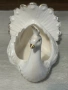 Стара порцеланова кашпа лебед , снимка 3