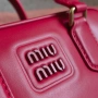 Miu Miu Дамска Чанта Оригинална Кожена Изработка Верифицирана с Чип, снимка 6