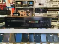 CD Player Onkyo DX-7210 В отлично техническо и визуално състояние., снимка 2
