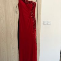 Червена рокля, снимка 1 - Рокли - 40191326