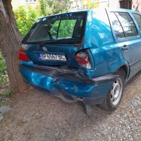 Volkswagen Golf 3 на части, снимка 1 - Автомобили и джипове - 42049508