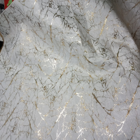150 шир.на 200 дълж.бял сарай със златисто килим , снимка 2 - Килими - 44923775
