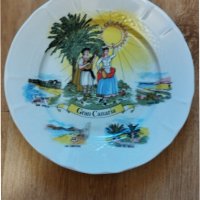 Декоративна,порцеланова чиния за стена от  Гран Канария-Испания., снимка 1 - Антикварни и старинни предмети - 37265840