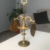 Стара месингова маслена лампа, снимка 1 - Антикварни и старинни предмети - 38872977