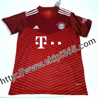 ПРОМО Lewandowski 9 - Bayern Munchen червена тениска, снимка 2 - Спортни дрехи, екипи - 36315365