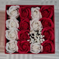 Ароматни сапунени рози в кутия, снимка 2 - Подаръци за жени - 44641728