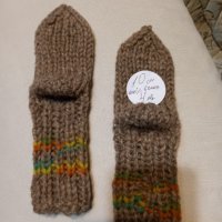 Ръчно плетени бебешки чорапи от вълна. Ходило 10 см., снимка 1 - Бебешки чорапи - 39844993