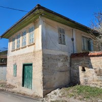 Имот с къща в село Присово , снимка 1 - Къщи - 42277054