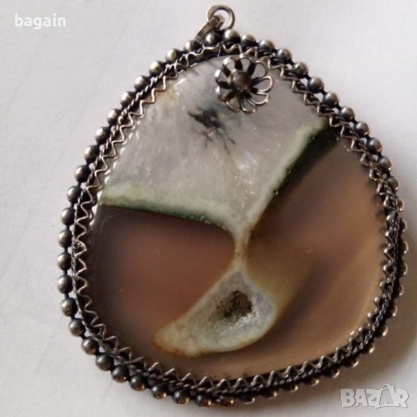 Уникален сребърен медальон с ахат., снимка 1