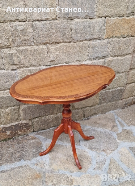 Елегантна овална масичка, снимка 1